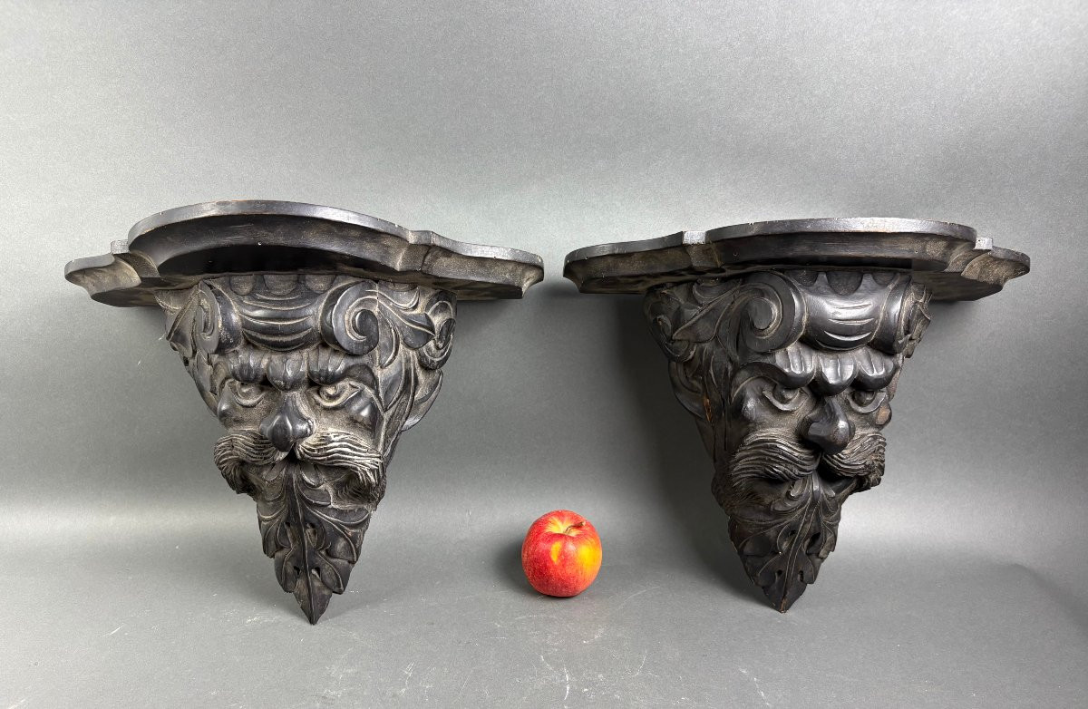 Coppia di Mensole Neorinascimentali a Mascheroni Grotteschi XIX secolo-photo-2