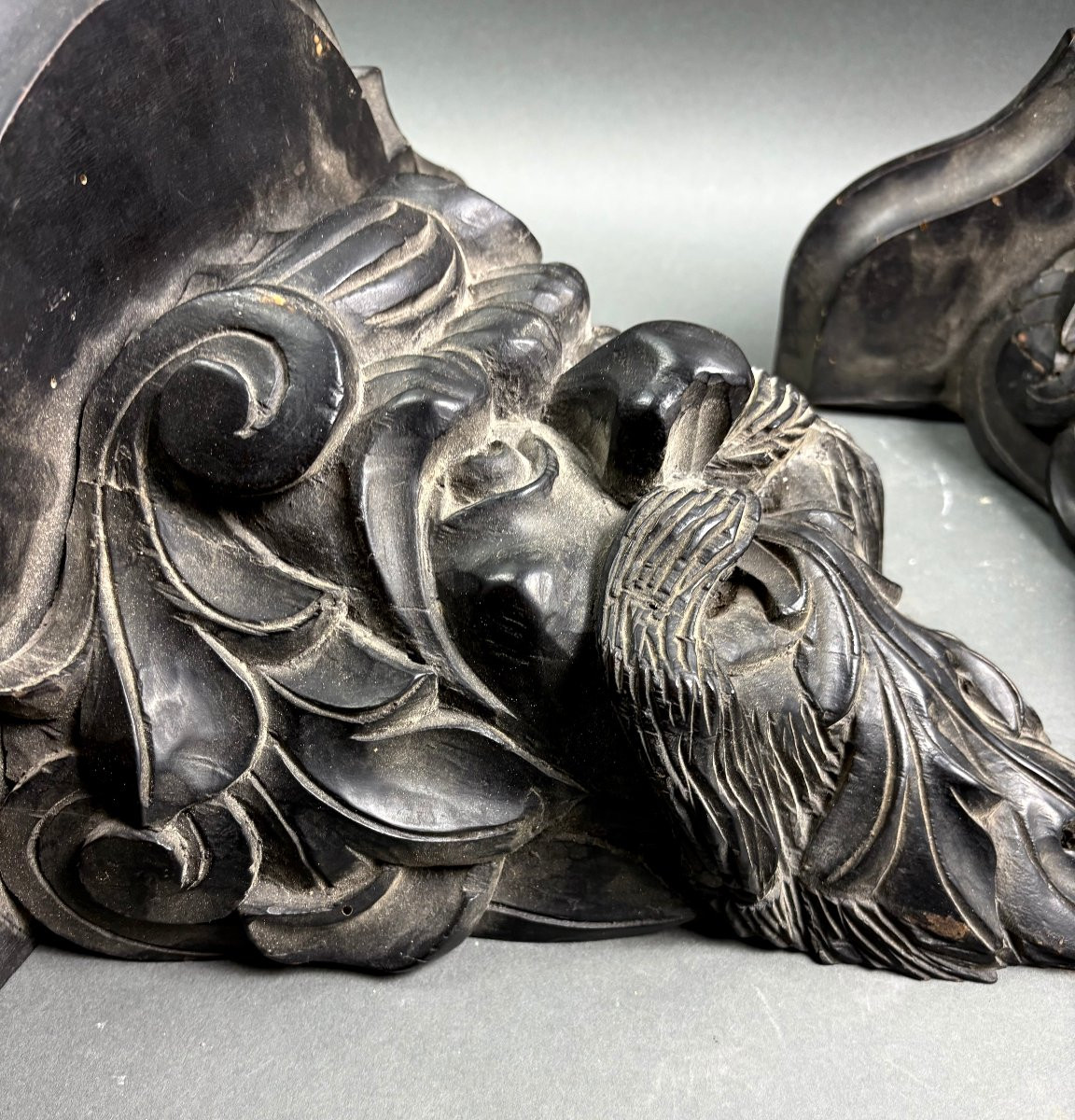 Coppia di Mensole Neorinascimentali a Mascheroni Grotteschi XIX secolo-photo-2