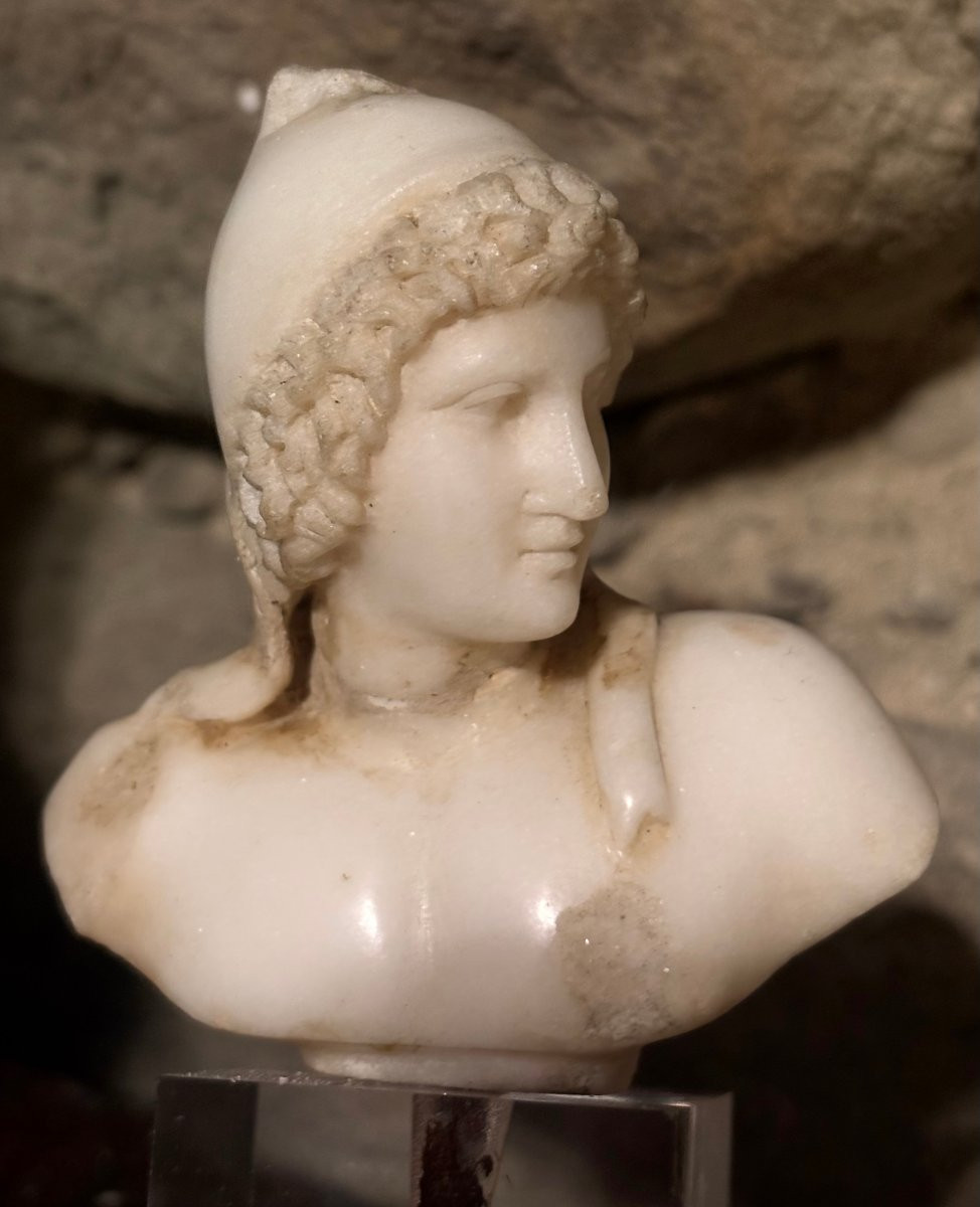 Piccolo Busto Manierista In Marmo di Attis XVI secolo-photo-3