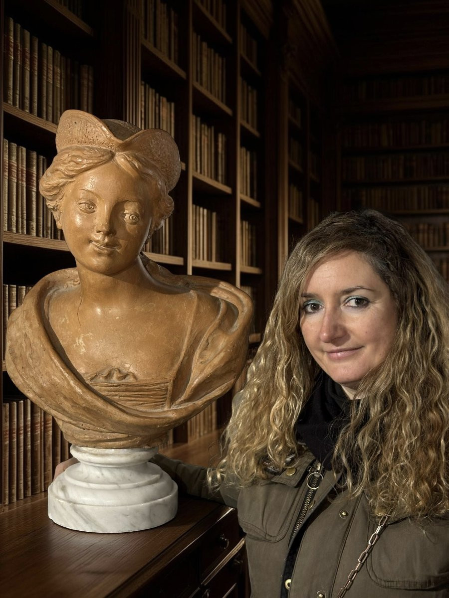 Busto in Terracotta Ritratto di Dama col Tricorno  XVIII secolo-photo-2