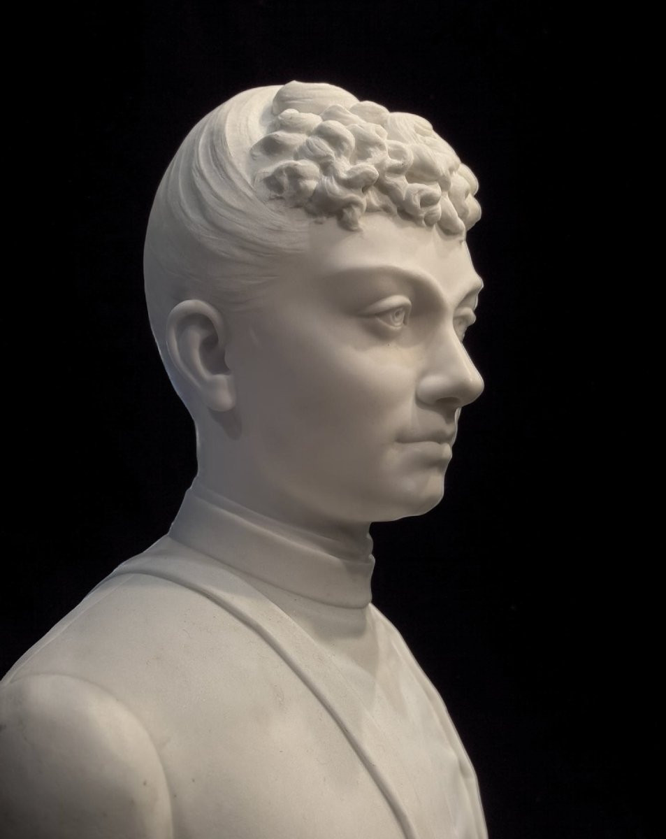 Laure MARTIN-COUTAN (1855-1915) Busto di Donna in Marmo datato 1887-photo-3