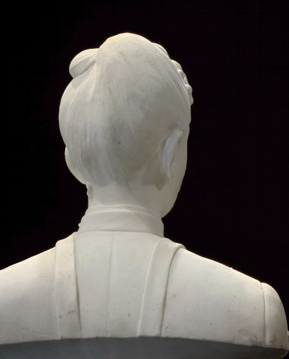 Laure MARTIN-COUTAN (1855-1915) Busto di Donna in Marmo datato 1887-photo-4