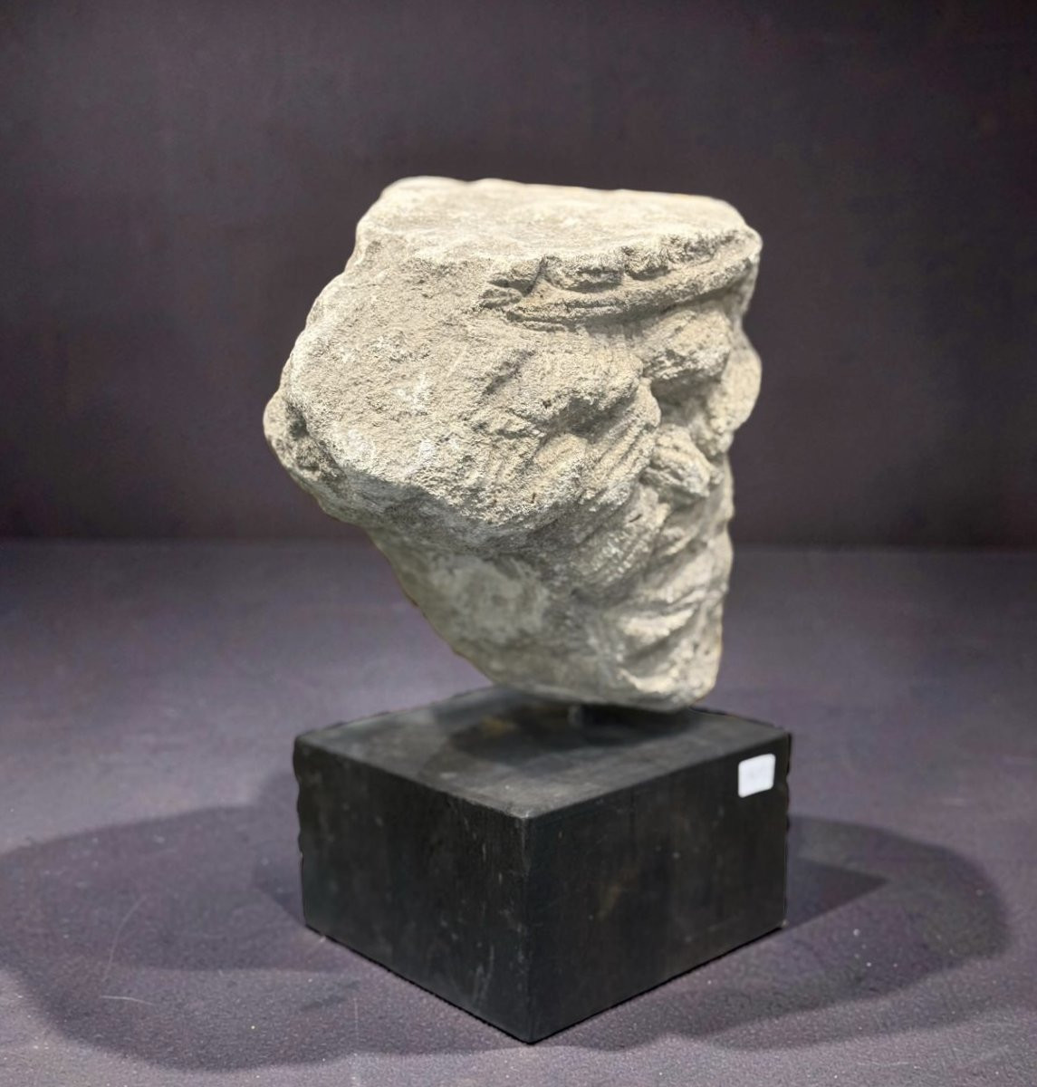 Testa Coronata medievale in Pietra Calcarea Francia XIII-XIV secolo-photo-4