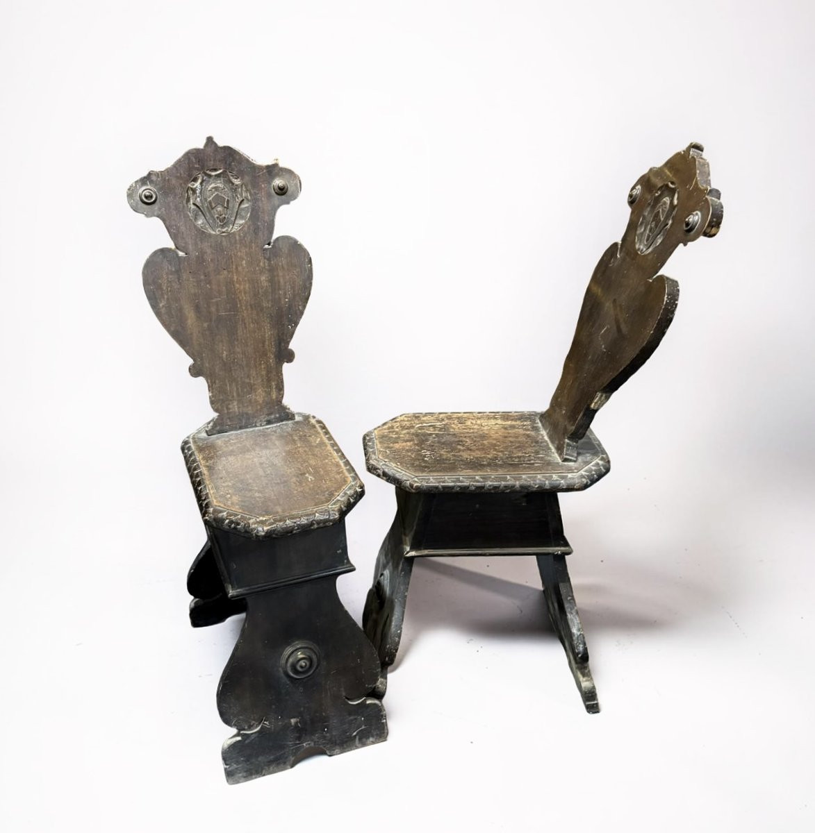 Coppia di Sedie Rinascimentali o Scranni con Stemma -photo-2