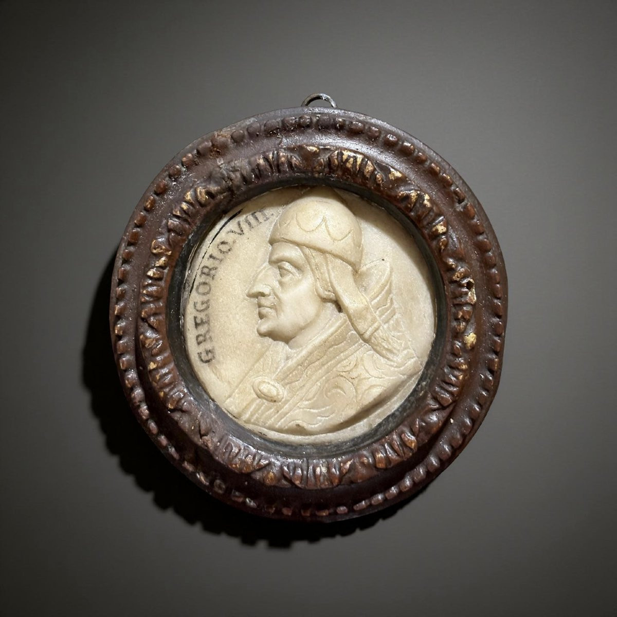 Coppia di Medaglioni in Marmo Profili di Papi fine XVII-inizi XVIII secolo-photo-3