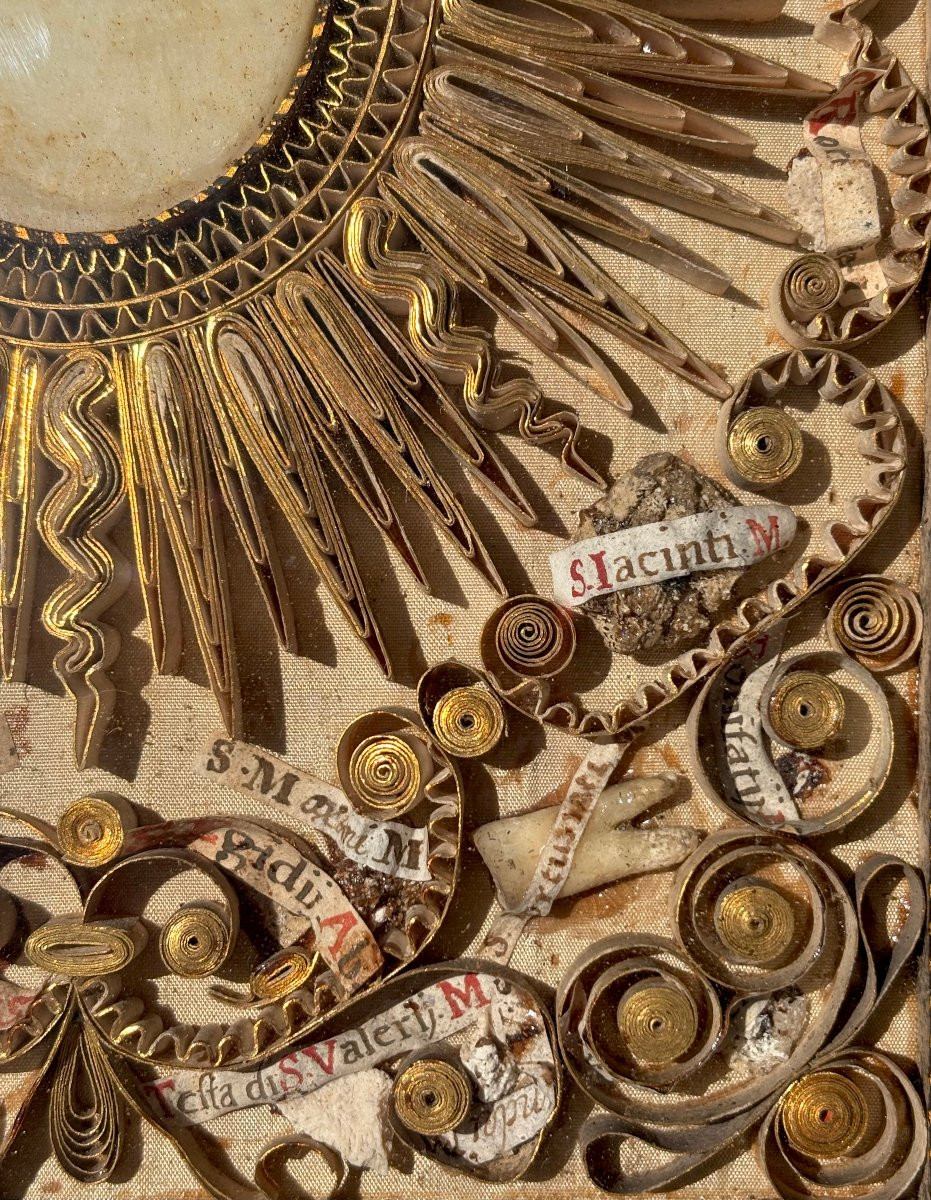 Grande Cornice Reliquiario XVIII secolo 42 Reliquie (Denti-Ossa)-photo-4