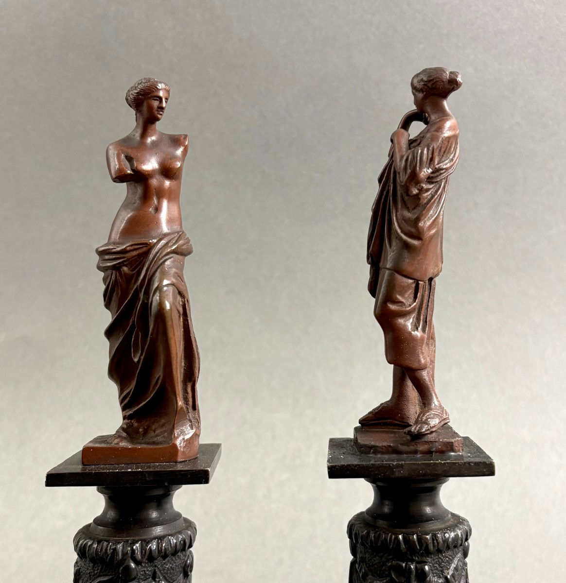 Coppia di Statuette in Bronzo Neoclassiche Souvenir del Grand Tour XIX-photo-4
