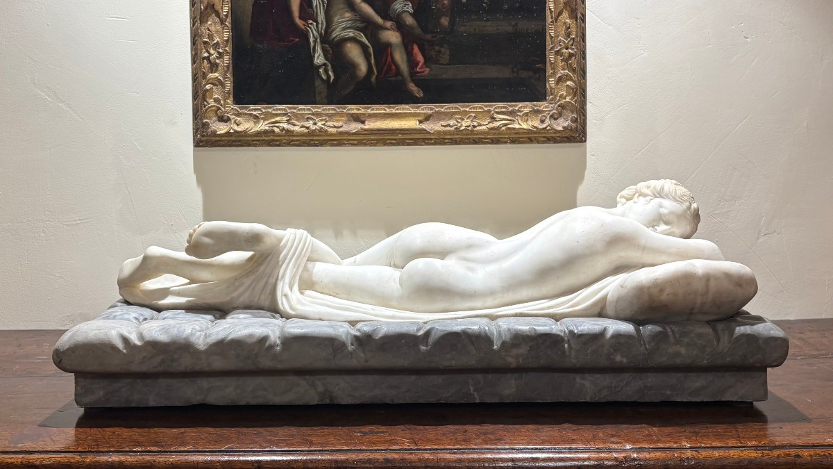 Ermafrodito Dormiente Grande Scultura Neoclassica in Marmo 