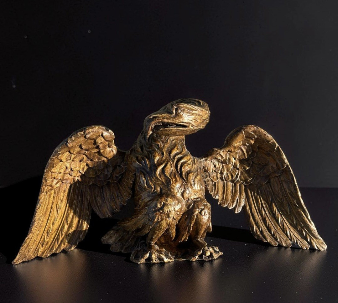 Aquila Neoclassica in Legno Dorato Italia XVIII secolo