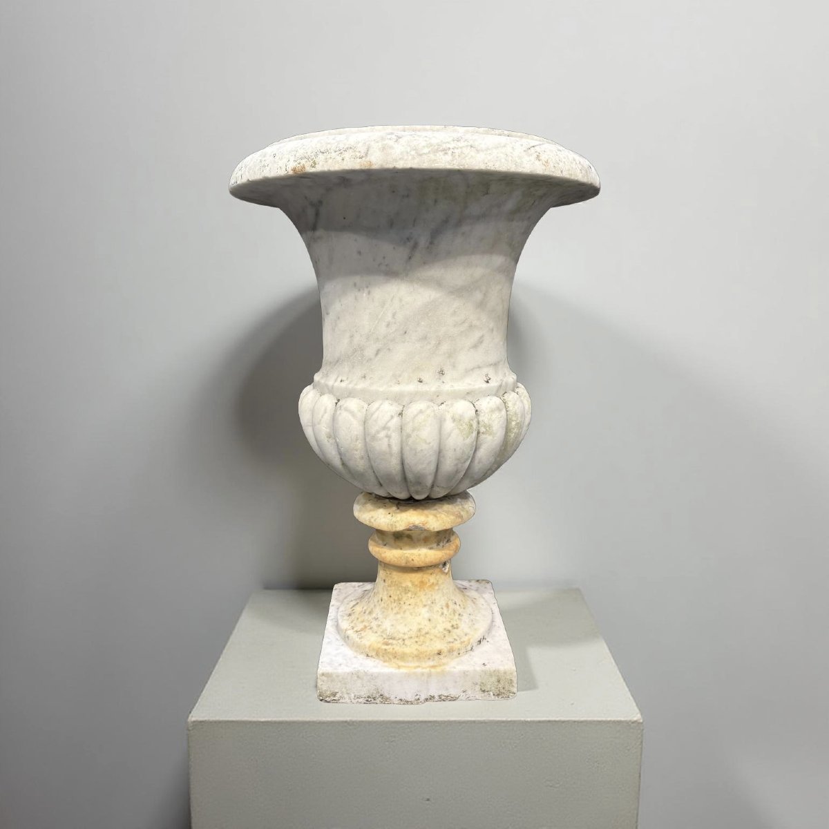 Coppia di Vasi Medicei in Marmo di Carrara, XVII secolo-photo-1