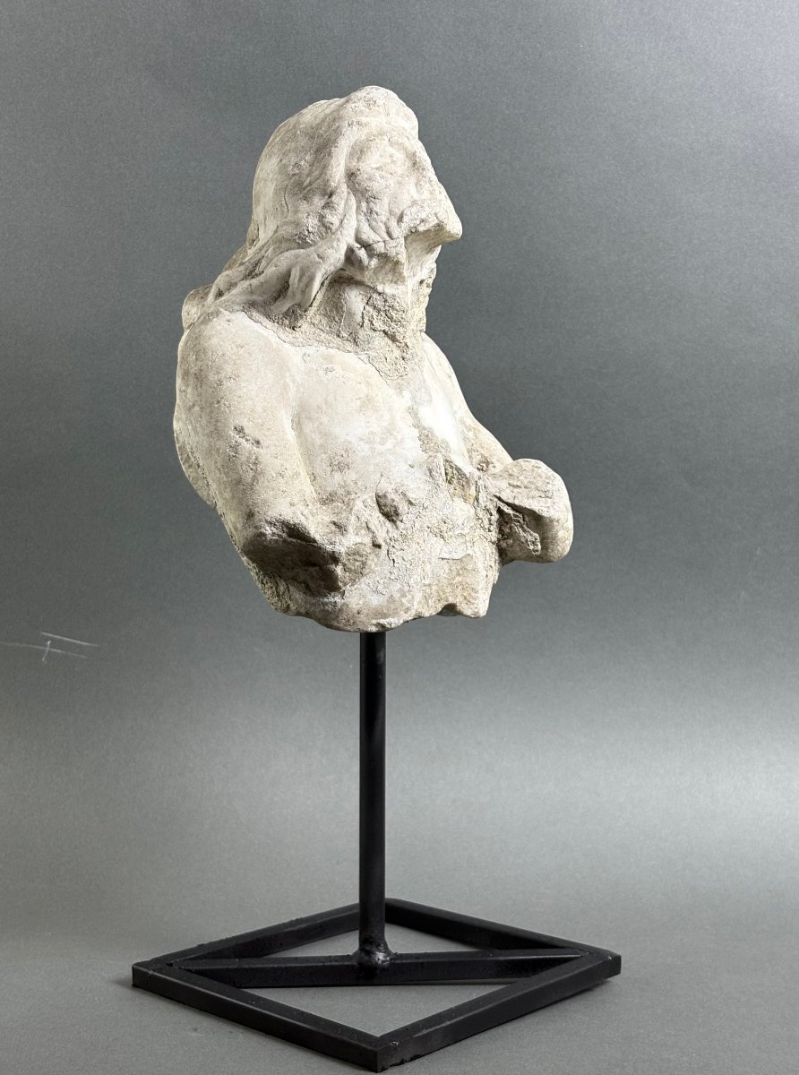 Tritone in Marmo Frammento di Scultura Barocco Italiano metà del  XVII secolo