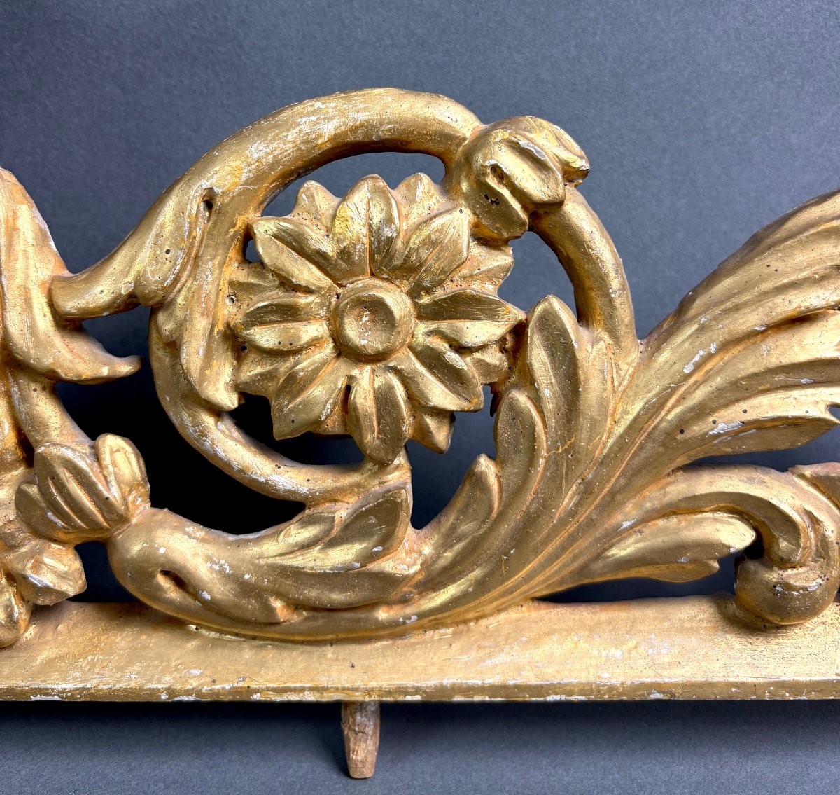 Grande Fregio Sovraporta in Legno Dorato Medaglione Italia metà XIX-photo-4