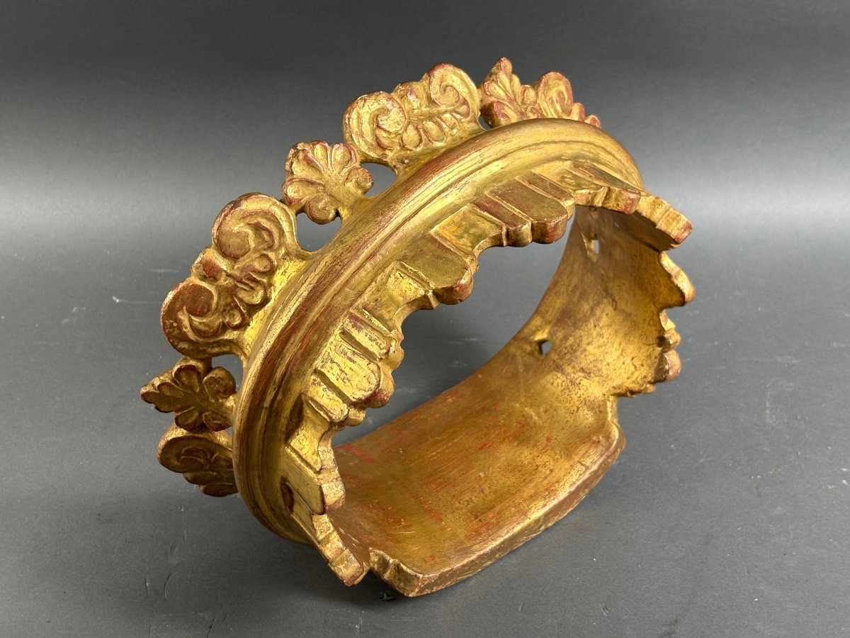 Grande Corona in Legno Scolpito e Dorato Italia circa 1850-photo-4