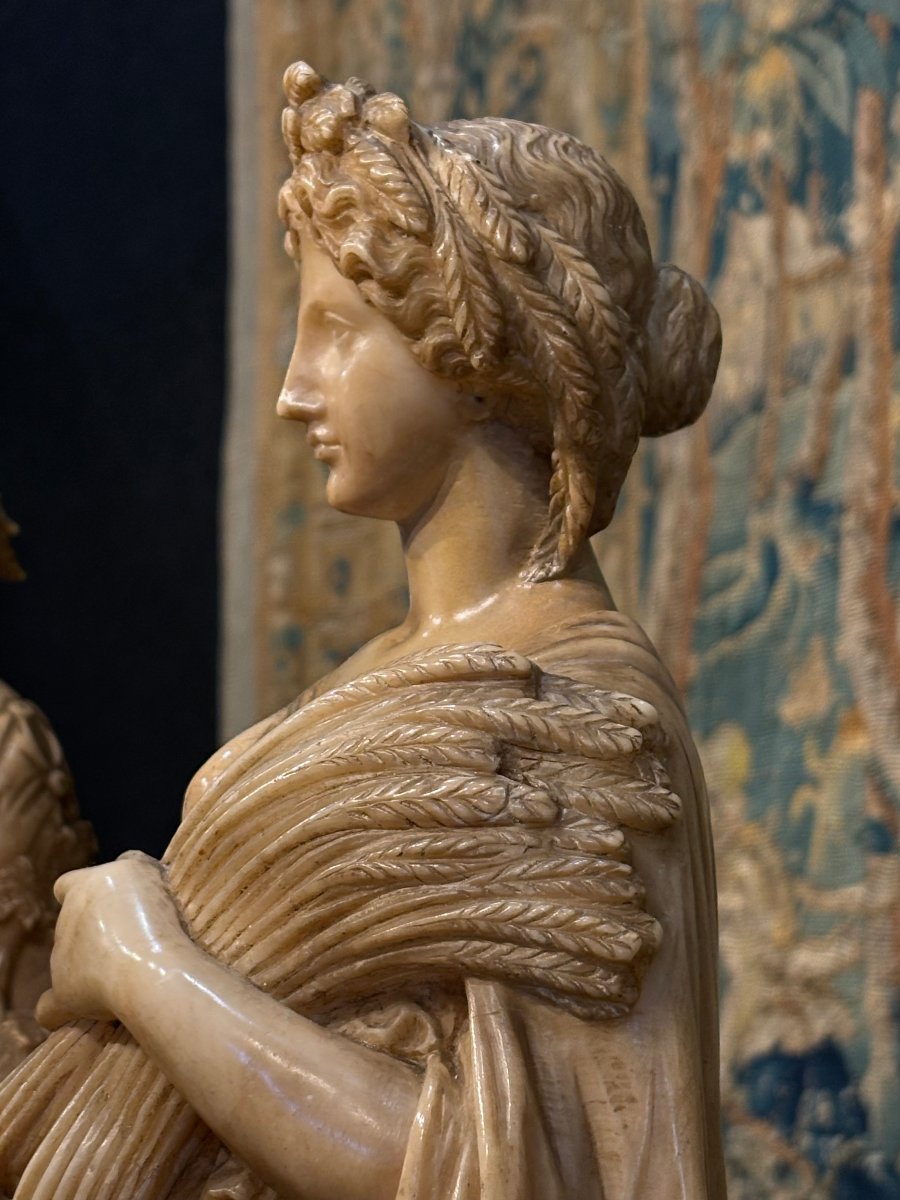 Coppia di Sculture Neoclassiche in Alabastro Giallo Allegorie Roma metà XIX-photo-3
