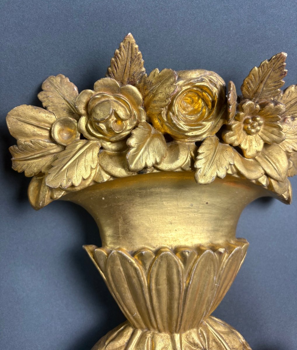 Coppia di Vasi Luigi XVI in Legno dorato Trionfo di Fiori Italia XVIII secolo-photo-1