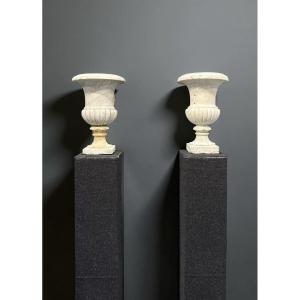 Coppia di Vasi Medicei in Marmo di Carrara, XVII secolo