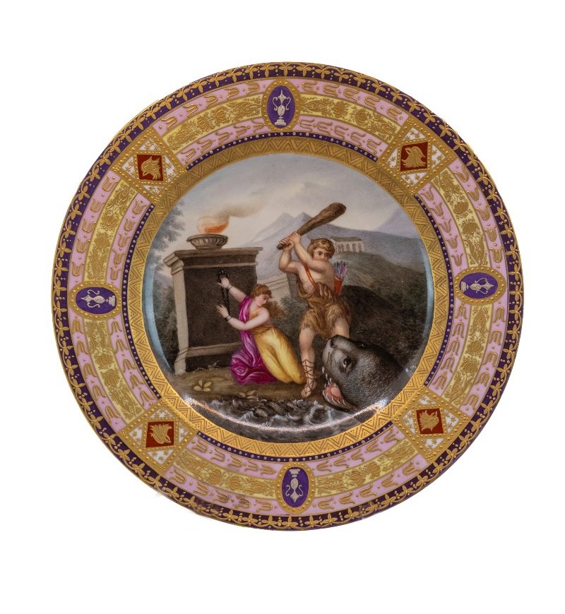 Piatto in porcellana Vienna raffigurante Ercole ed Esione