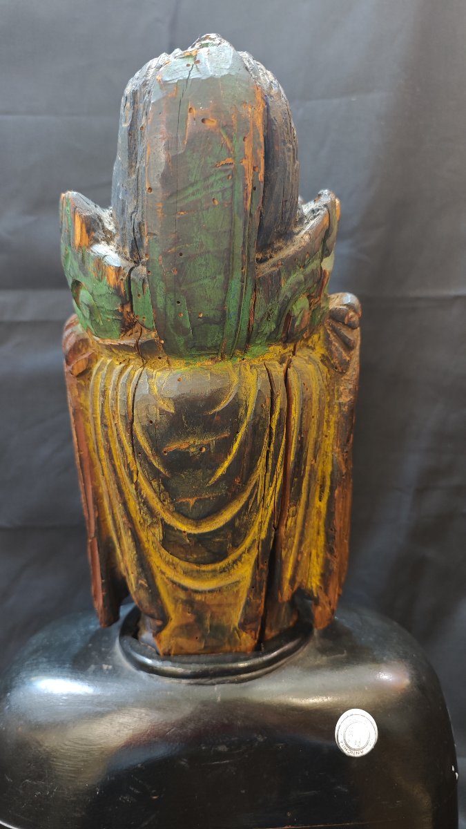 SCULTURA IN LEGNO INTAGLIATO E LACCATO RAFFIGURANTE BUSTO DI BUDDHA, Cina, dinastia Qing -photo-3