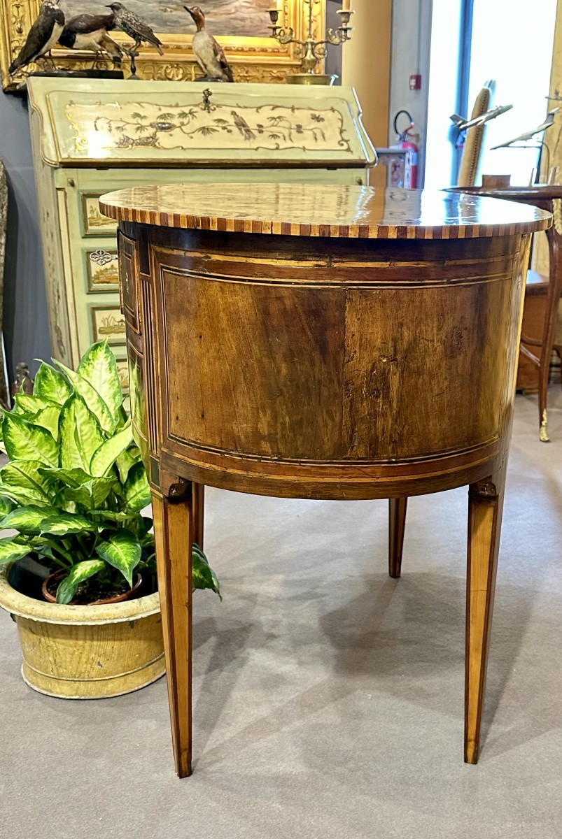 Scrittoio ovale lastronato in noce e bois de rose - Italia, epoca Luigi XVI.-photo-4