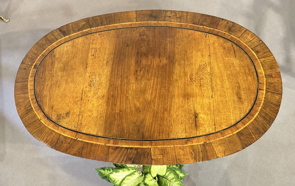 Scrittoio ovale lastronato in noce e bois de rose - Italia, epoca Luigi XVI.-photo-1