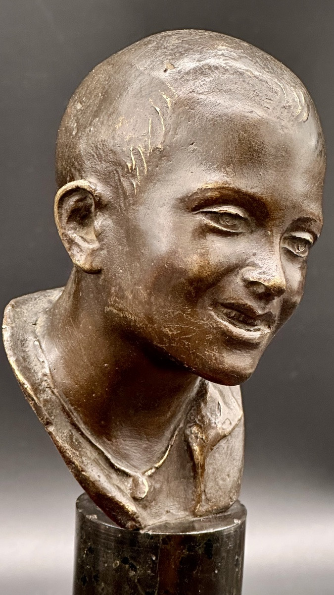 Busto in bronzo di giovane – Firmato T. Campajola Italia, inizio XX secolo -photo-2