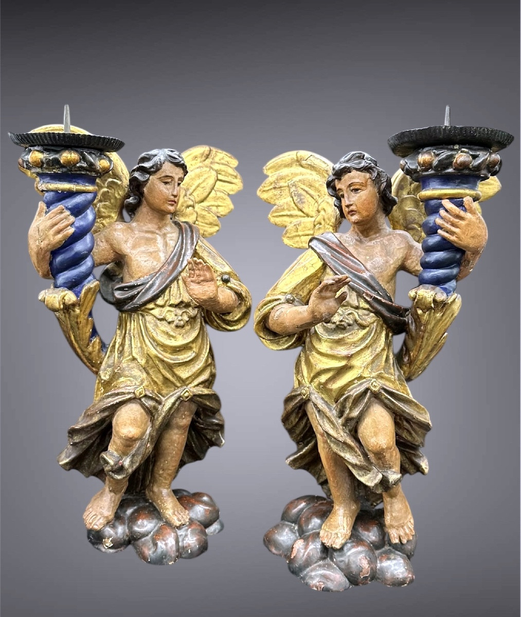 Coppia di Angeli Portacandele in Legno Policromo – XVII secolo