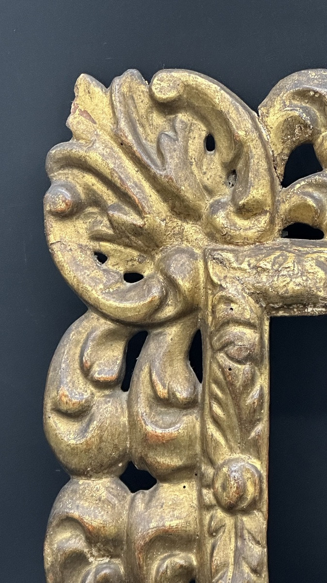 Cornice in legno intagliato e dorato - XVII secolo-photo-2