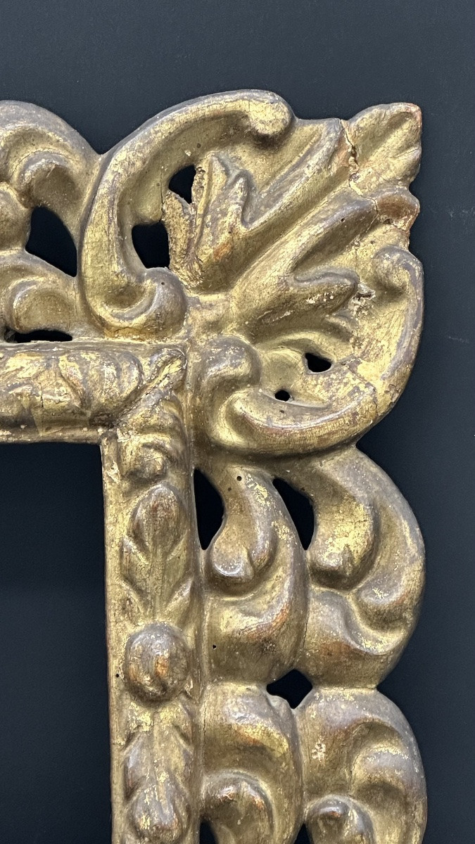 Cornice in legno intagliato e dorato - XVII secolo-photo-3