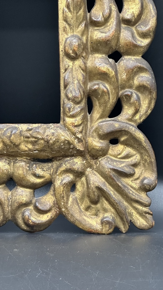 Cornice in legno intagliato e dorato - XVII secolo-photo-4