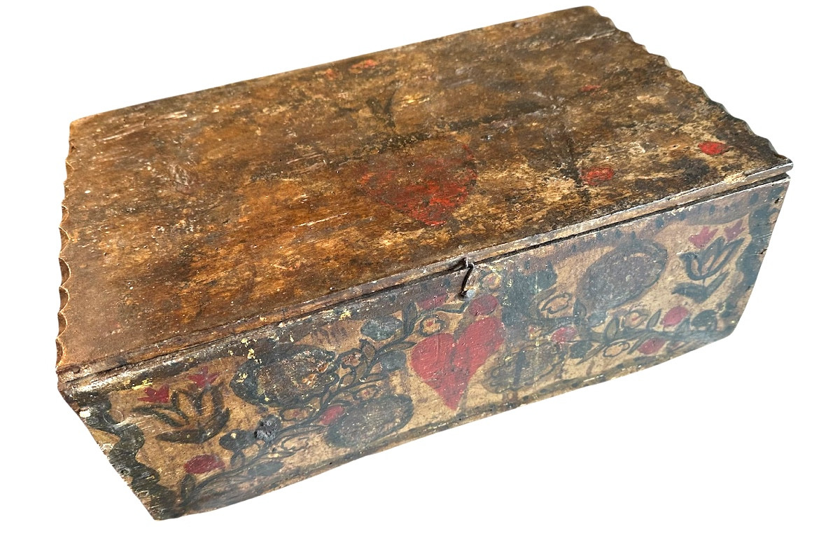 Antica Scatola/Cassettina in Legno Dipinta a Mano – XVII Secolo