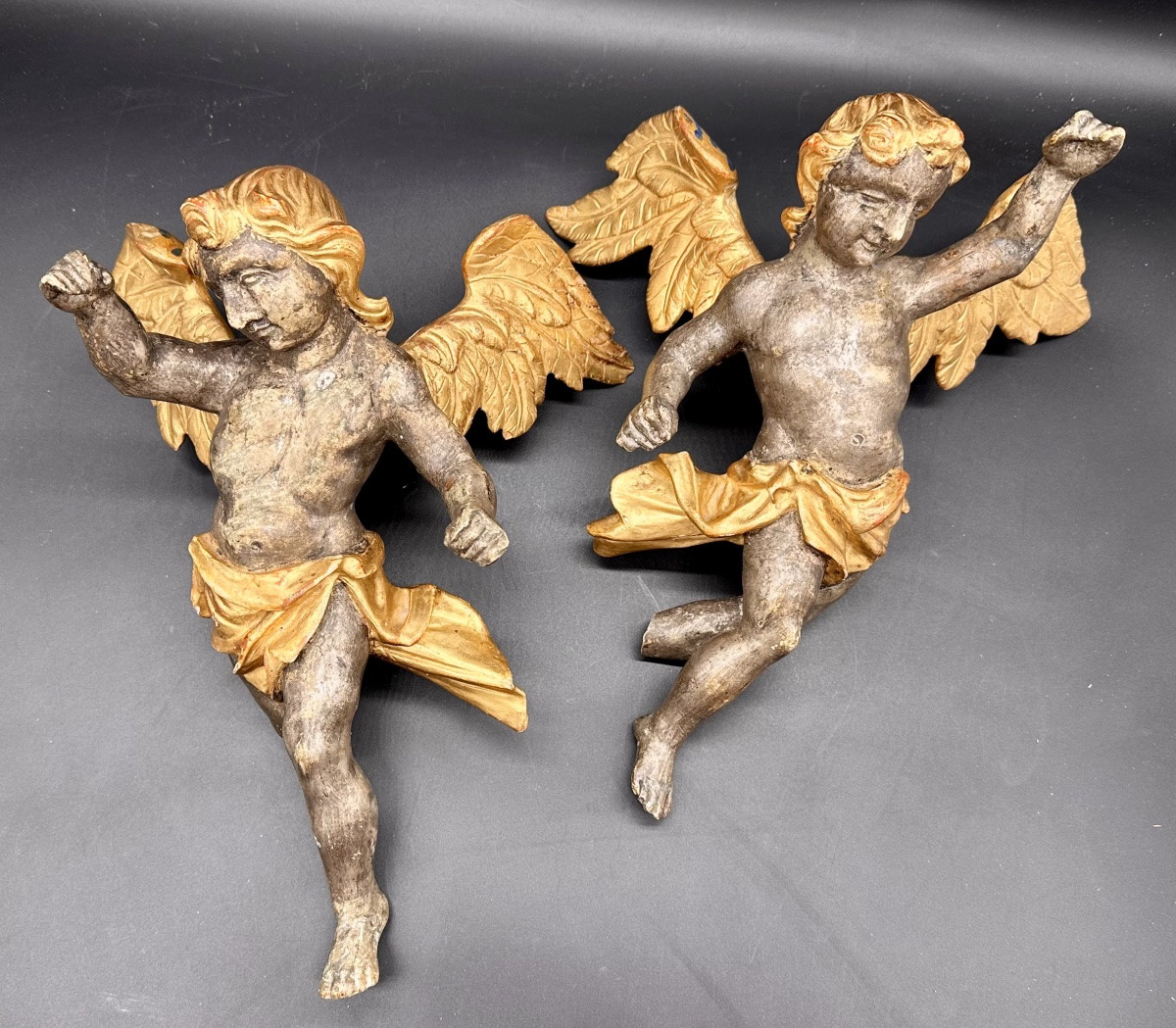 Coppia di Angeli Alati in Legno argentato e Dorato – Inizi del XVIII sec. -photo-4