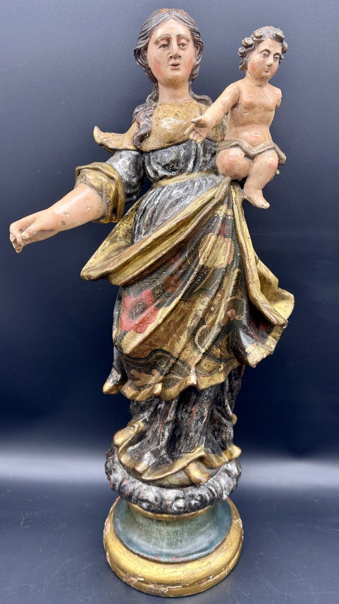 Madonna con Bambino in legno scolpito, policromo e dorato, Genova XVII secolo