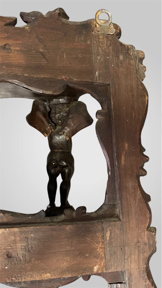 Étagère da parete in noce intagliato con putti – Luigi Filippo. -photo-7