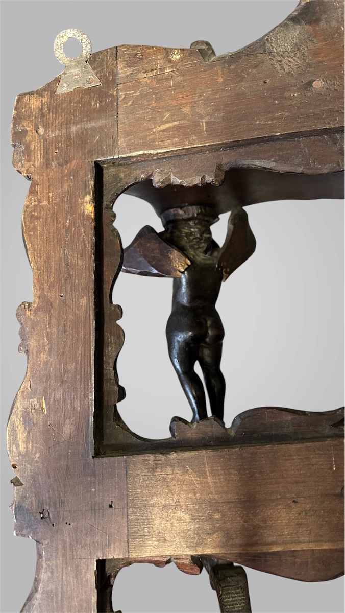 Étagère da parete in noce intagliato con putti – Luigi Filippo. -photo-8