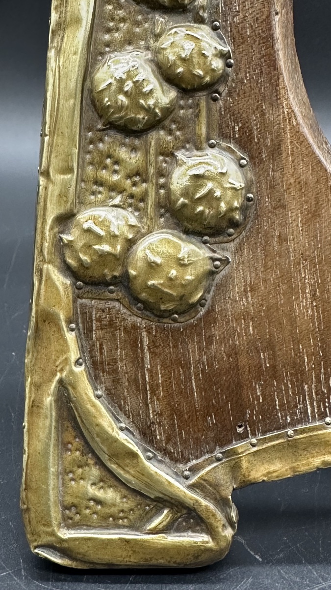 Cornice portafoto Art Nouveau – Ottone sbalzato e legno, primi del XX secolo-photo-1