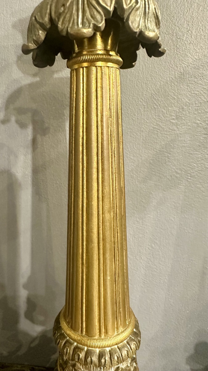 Coppia di candelieri neoclassici in bronzo dorato, fine XVIII – inizi XIX secolo-photo-4