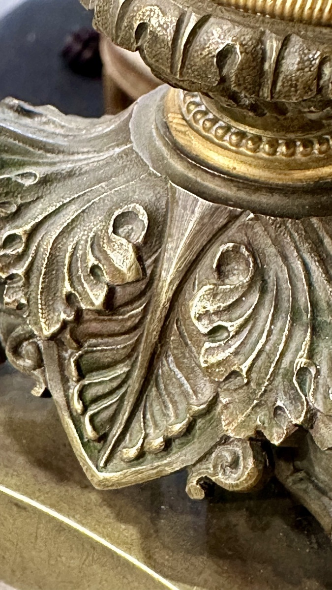 Coppia di candelieri neoclassici in bronzo dorato, fine XVIII – inizi XIX secolo-photo-3
