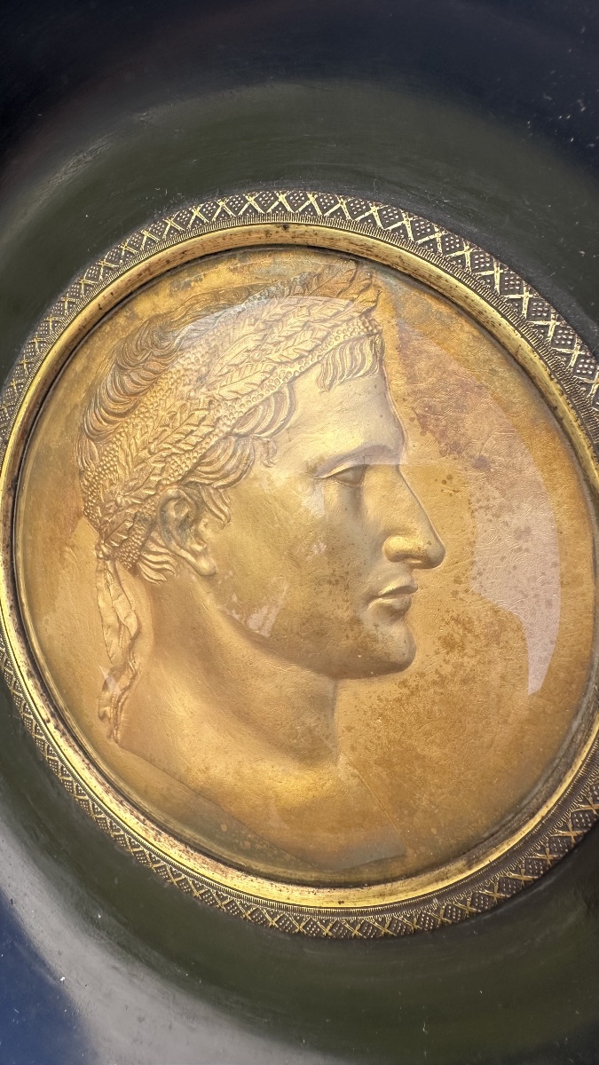 Medaglione con effigie di Napoleone I Bonaparte, XIX secolo-photo-1