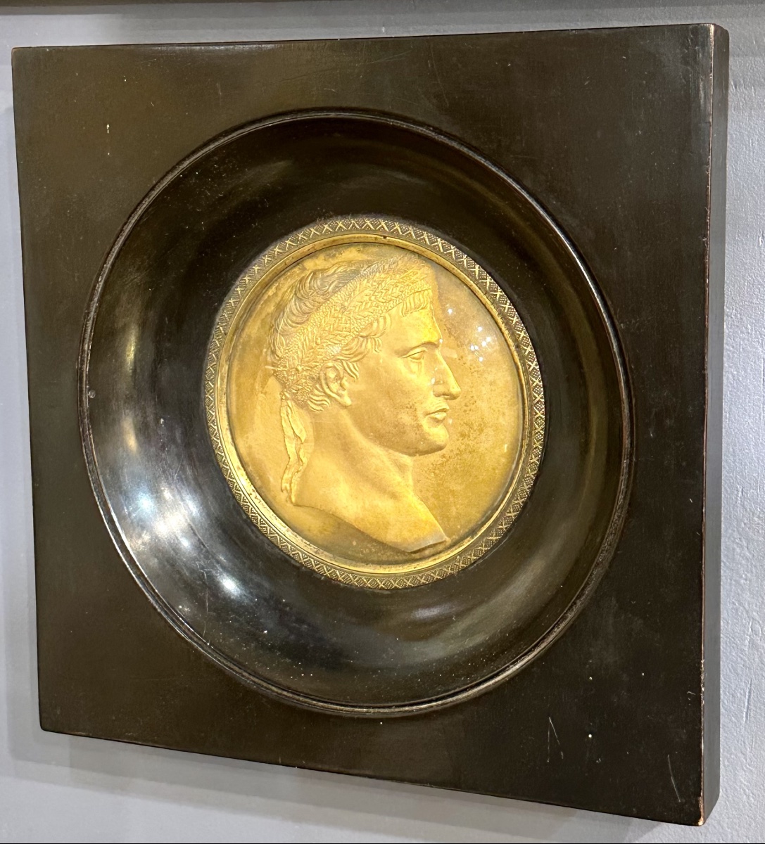 Medaglione con effigie di Napoleone I Bonaparte, XIX secolo