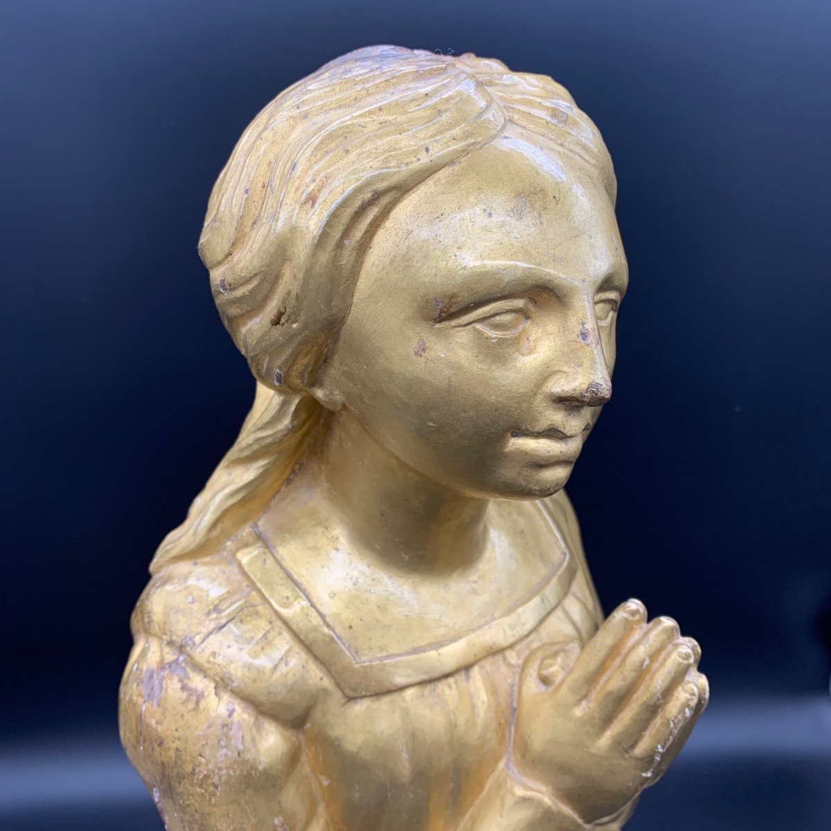 Sculpture En Bois Doré  “figure Féminine Agenouillée Qui Prie” - XVIII Siècle-photo-1