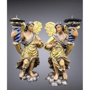 Coppia di Angeli Portacandele in Legno Policromo – XVII secolo