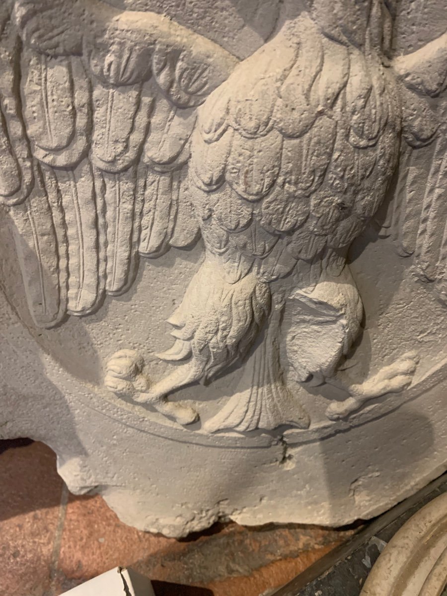 Stemma di famiglia Este con aquila Coronata . XVI-XVIII secolo-photo-1