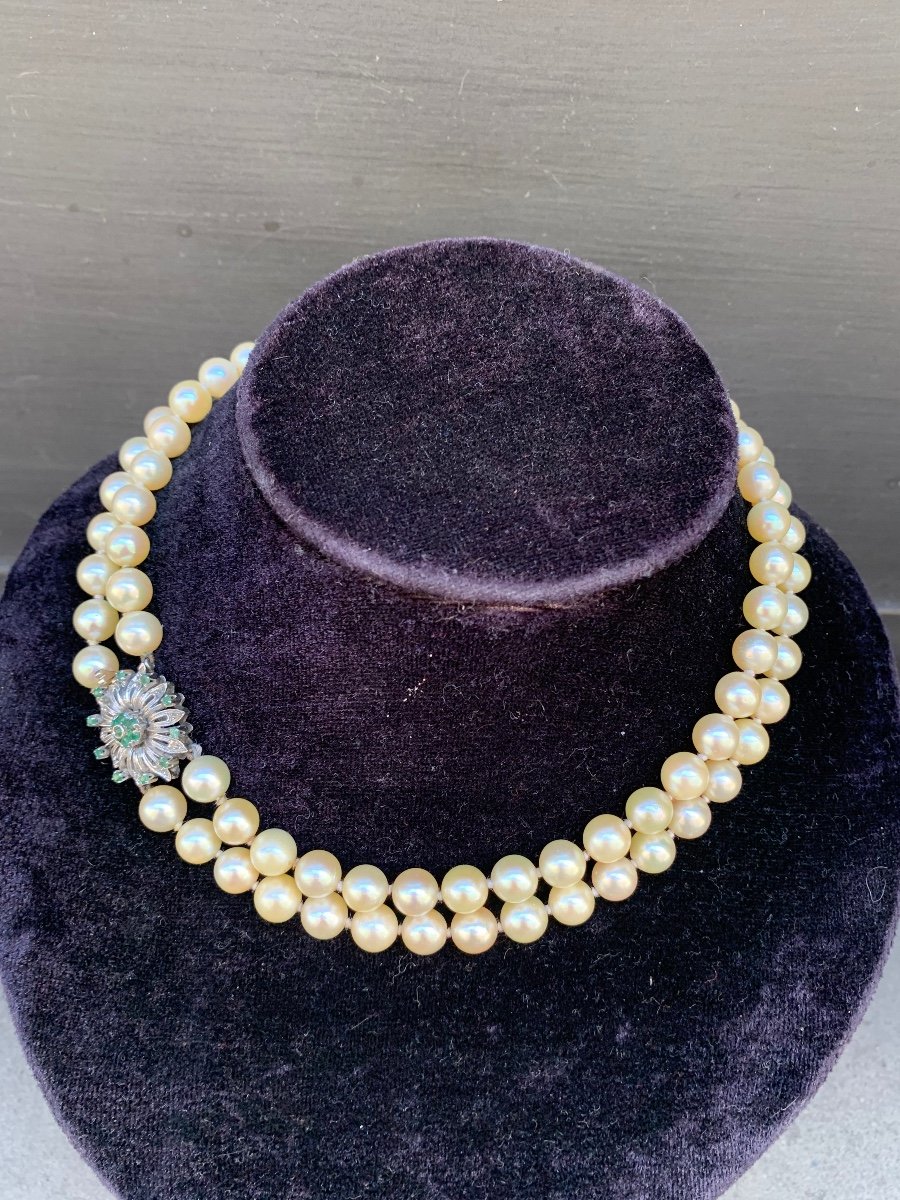 Collana anni 1960 di perle di mare coltivate. Chiusura in oro 750 e smeraldi-photo-3