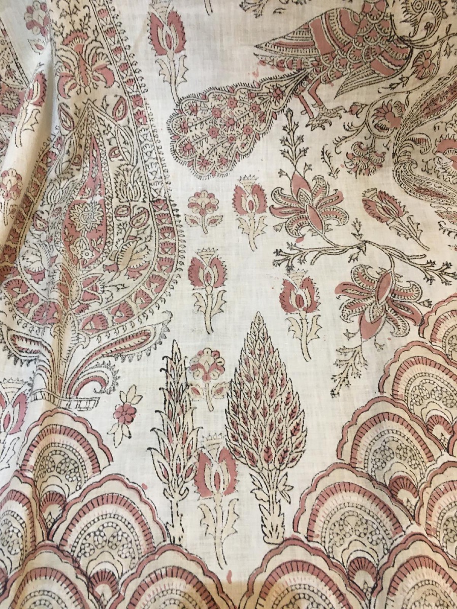 Tessuto persiano Kalamkari con pavoni, leone con spada e garofani . Cm 336x 168cm-photo-6