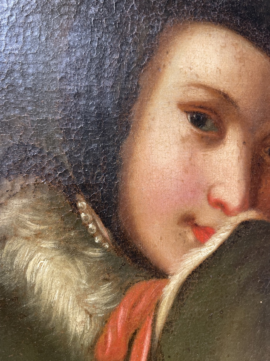 Ritratto di giovane donna in mantello con pelliccia e fiocco rosso. Ambito di Pietro Rotari-photo-3