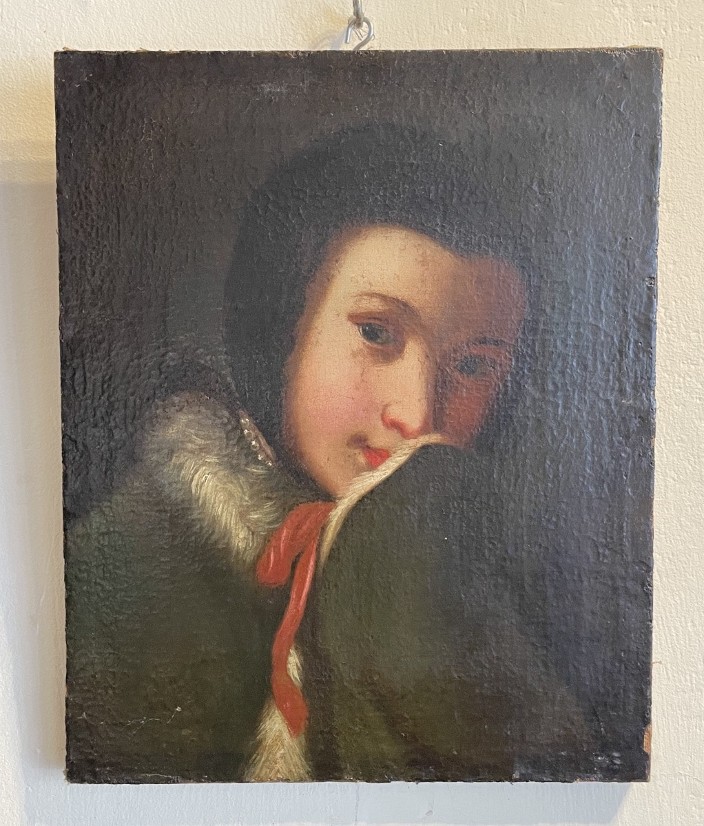 Ritratto di giovane donna in mantello con pelliccia e fiocco rosso. Ambito di Pietro Rotari-photo-5