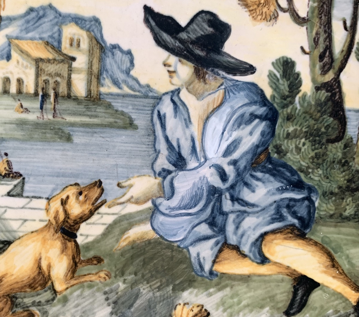 Maiolica di Castelli d’Abruzzo, piattello con giovane uomo col cappello e cane. Metà XVIII sec-photo-2