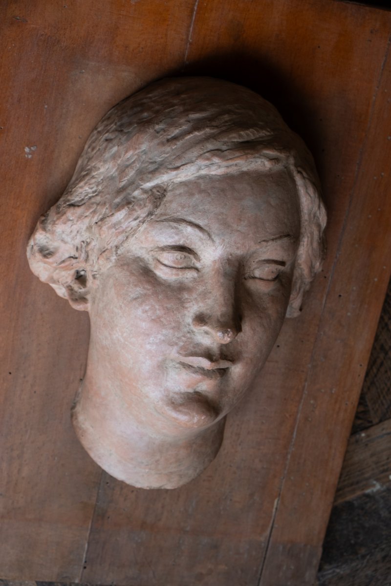 Giorgio Rossi (1894-1981) Volto di donna, terracotta, circa 1920-1930. Novecento toscano.-photo-3