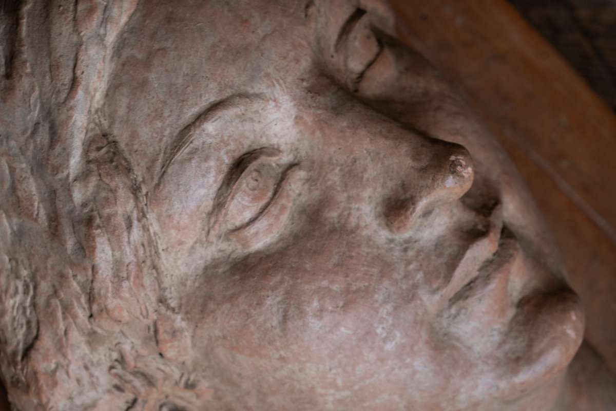 Giorgio Rossi (1894-1981) Volto di donna, terracotta, circa 1920-1930. Novecento toscano.-photo-2
