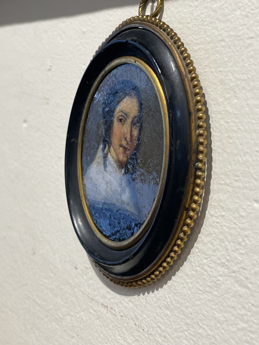 Miniatura su rame. Ritratto di dama con colletto bianco. Scuola olandese, 1630–1640. -photo-1
